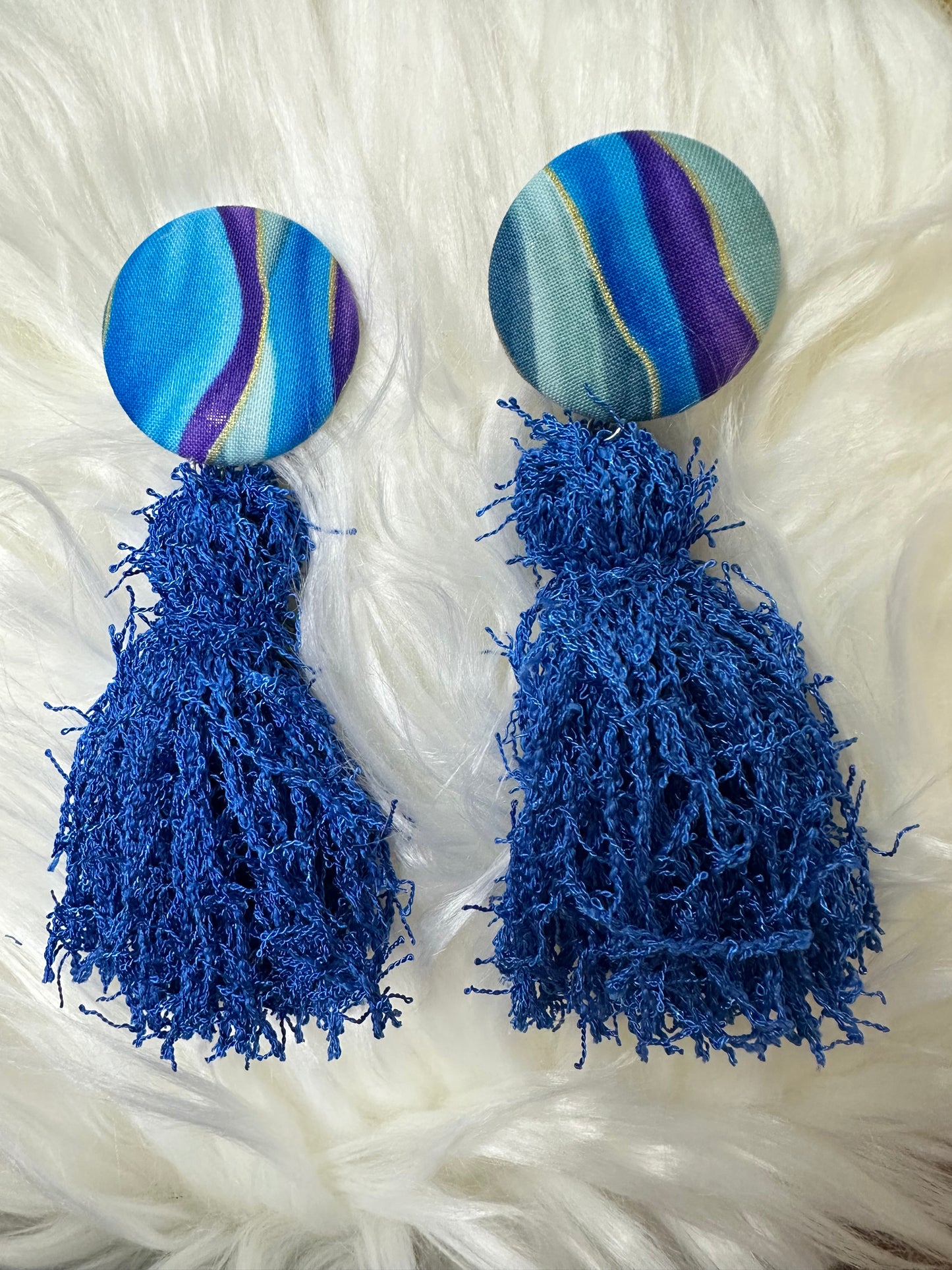 Multi Wave Blue Fringe