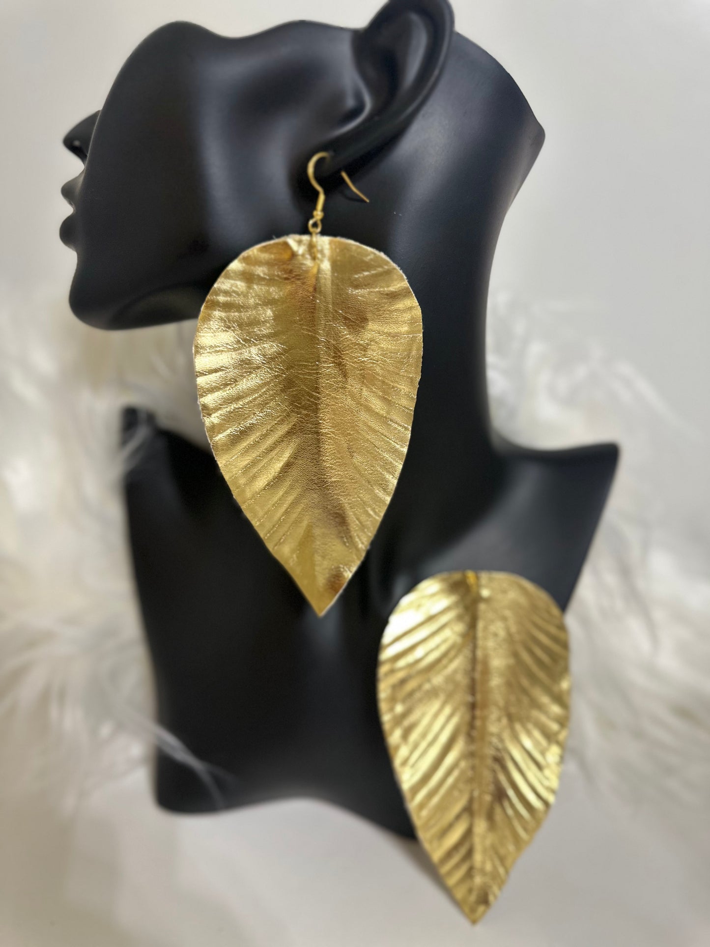 Oversized Gold Leaf