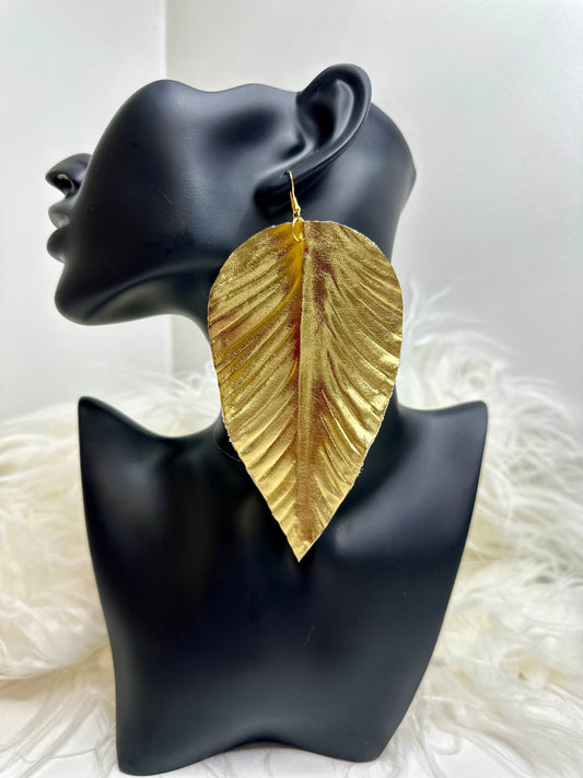 Oversized Gold Leaf